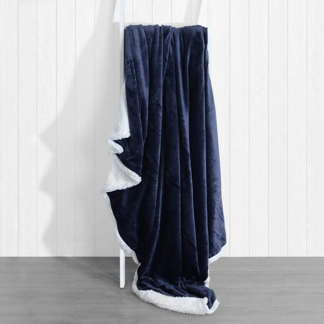 Large Sherpa Blanket Navy onesnug